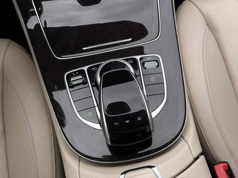 Used 2020 Mercedes-Benz E 350 4MATIC Sedan w/ Premium Package image 58