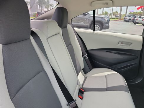 Used 2025 Toyota Corolla LE w/ Convenience Package FWD image 15