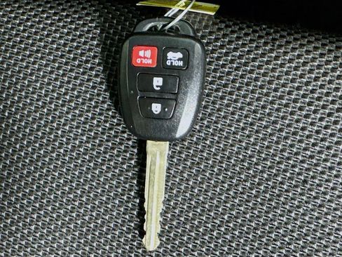 Used 2018 Toyota 86 image 34