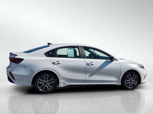 Used 2023 Kia Forte GT-Line w/ GT-Line Premium Package FWD image 3
