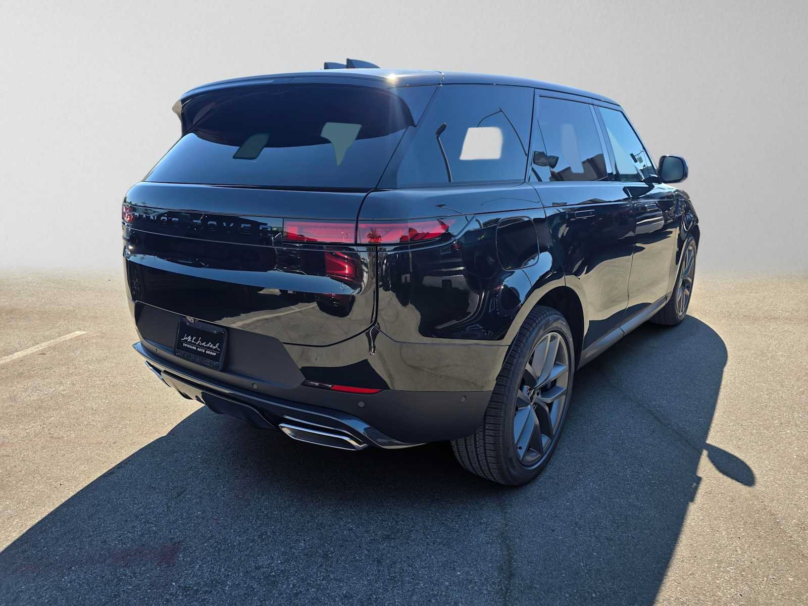 New 2027 Land Rover Range Rover Sport SE AWD/4WD image 5