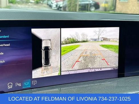 Used 2025 Cadillac Escalade IQ Luxury 2 w/ LPO, Premium Carpet Package AWD/4WD image 15