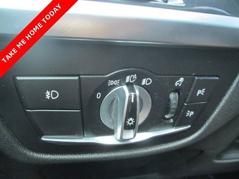 Used 2021 BMW X3 xDrive30i w/ Convenience Package image 28