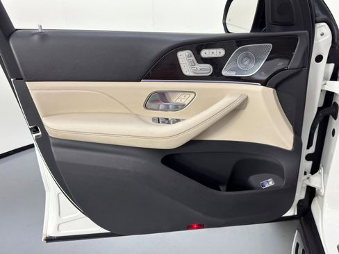 Used 2020 Mercedes-Benz GLS 580 4MATIC image 53