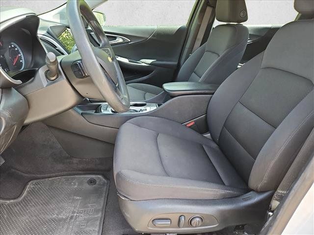 Used 2025 Chevrolet Malibu LT FWD image 15