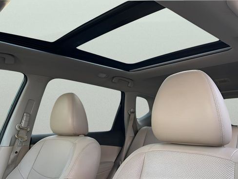 Used 2017 Nissan Rogue SL w/ SL Premium Package image 28