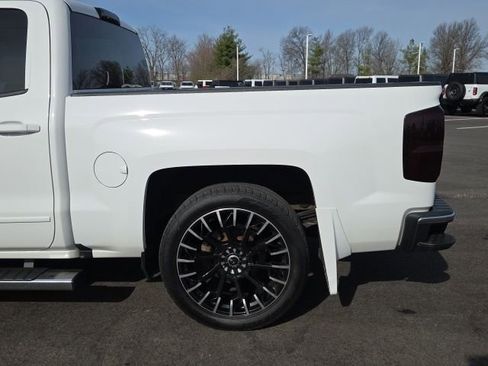 Used 2018 Chevrolet Silverado 1500 LT w/ All Star Edition image 13