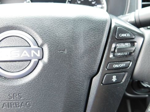 Used 2023 Nissan Frontier SV w/ SV Convenience Package image 35