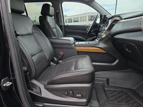 Used 2020 GMC Yukon Denali w/ Denali Premium Package AWD/4WD image 16