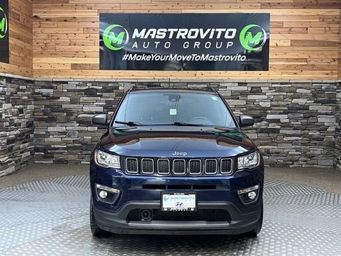 Used 2021 Jeep Compass Latitude w/ Sun and Sound Group AWD/4WD image 3
