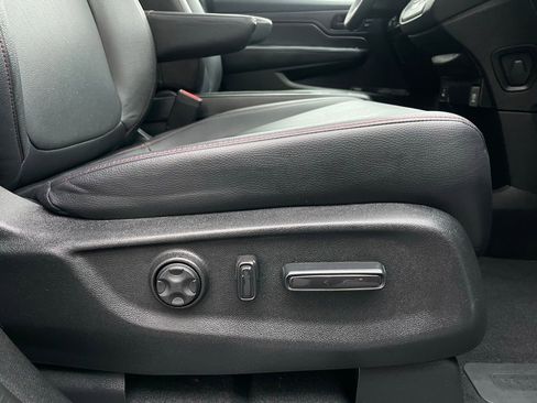 Certified 2023 Honda Odyssey Sport image 30