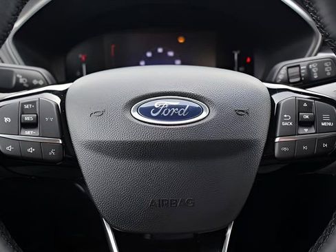 Used 2025 Ford Escape Active w/ Cold Weather Package AWD/4WD image 21