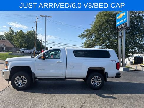 Used 2017 Chevrolet Silverado 2500 LT w/ LT Convenience Package AWD/4WD image 5