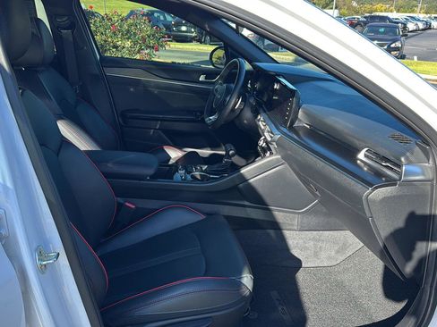 Used 2023 Kia K5 GT image 10