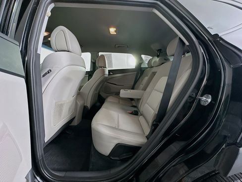 Used 2017 Hyundai Tucson SE w/ SE Popular Package 02 FWD image 26