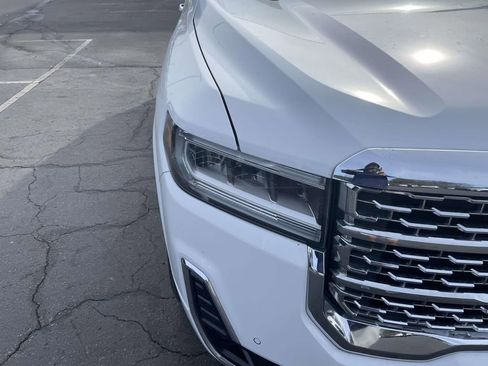 Used 2021 GMC Acadia Denali image 17