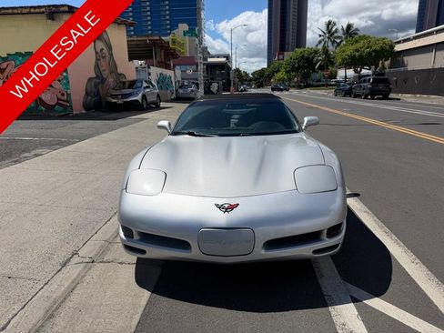 Used 1998 Chevrolet Corvette Convertible w/ Memory Pkg RWD image 7