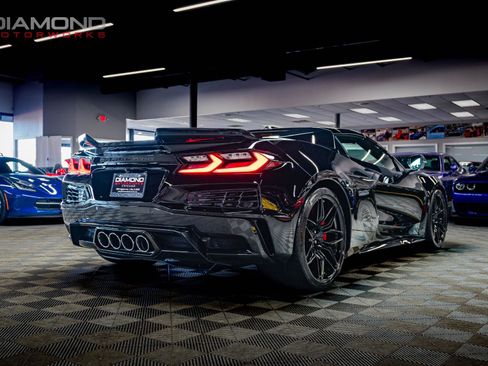 Used 2024 Chevrolet Corvette Z06 w/ Battery Protection Package image 21