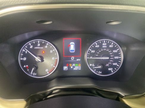 Certified 2025 Subaru Outback Limited image 13