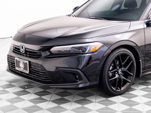 Used 2023 Honda Civic Sport image 27
