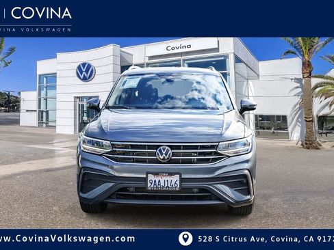 Used 2022 Volkswagen Tiguan SE image 2
