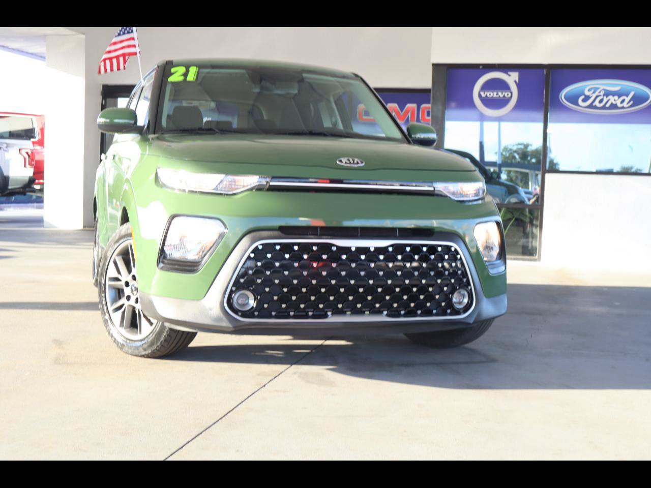 Used 2021 Kia Soul EX FWD image 1