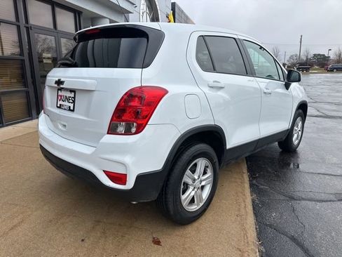 Used 2022 Chevrolet Trax LS w/ Tint and Cruise Package image 14