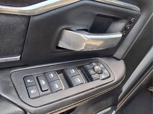 Used 2025 RAM 2500 Laramie w/ Night Edition AWD/4WD image 13