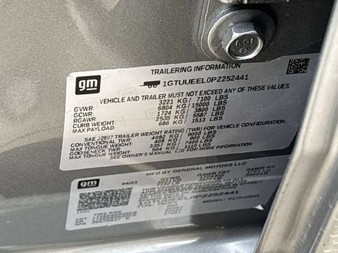 Used 2023 GMC Sierra 1500 AT4 w/ AT4 Premium Package AWD/4WD image 32