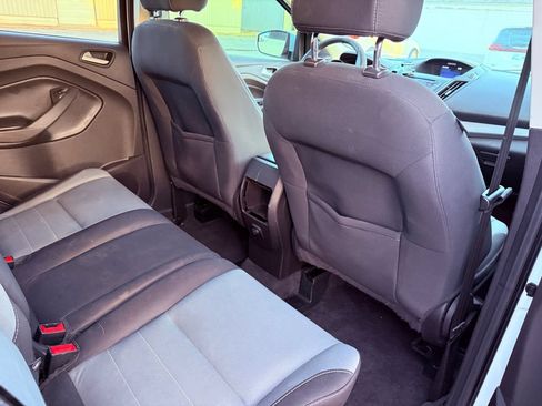 Used 2015 Ford Escape SE AWD/4WD image 4