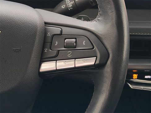 Certified 2024 Cadillac XT4 Premium Luxury w/ Cold Weather Package image 31