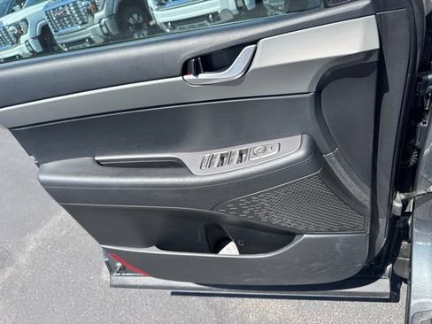 Used 2025 Hyundai Palisade SEL FWD image 17