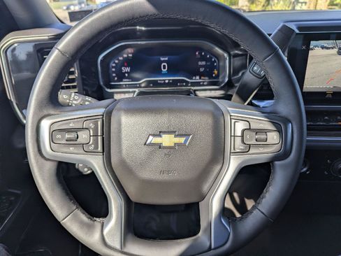 Used 2024 Chevrolet Silverado 1500 LT AWD/4WD image 19