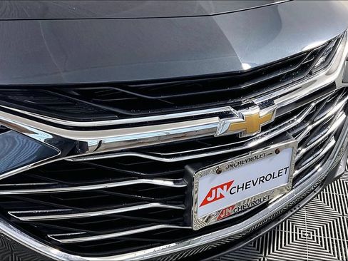 Used 2021 Chevrolet Malibu LT FWD image 29