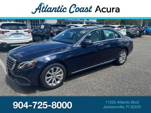 Used 2017 Mercedes-Benz E 300 4MATIC image 1
