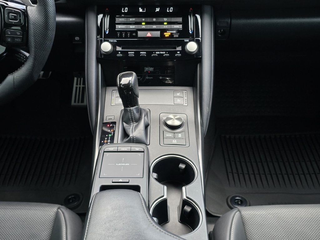 Used 2021 Lexus IS 350 F Sport RWD image 19