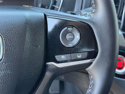 Used 2023 Honda Odyssey Touring image 11