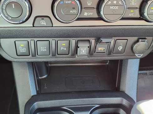 Used 2023 Toyota Tacoma TRD Off-Road w/ Technology Package image 15