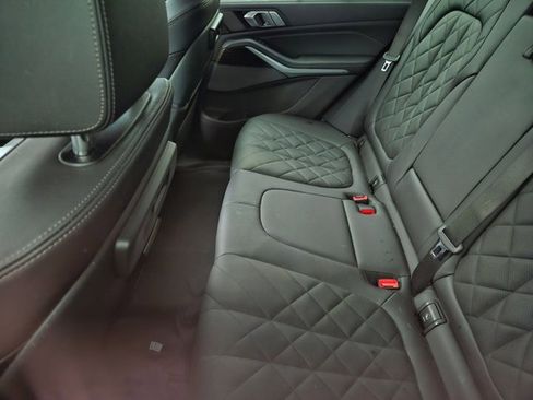 Used 2023 BMW X5 xDrive40i w/ Executive Package image 11