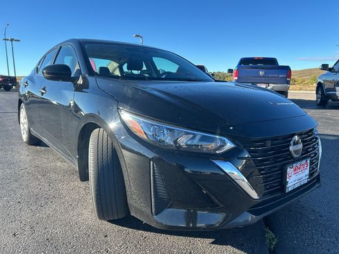 Used 2024 Nissan Sentra S image 3