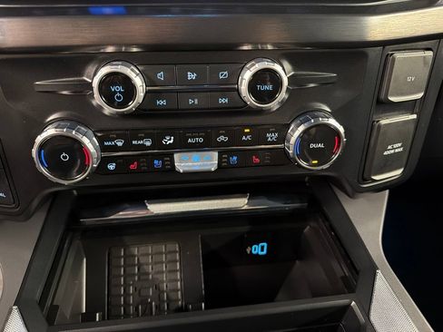 Used 2024 Ford F350 Lariat w/ Lariat Ultimate Package AWD/4WD image 13