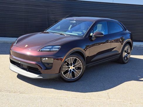 Certified 2025 Porsche Macan Electric image 1