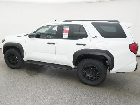 Certified 2025 Toyota 4Runner Hybrid TRD Off Road image 41