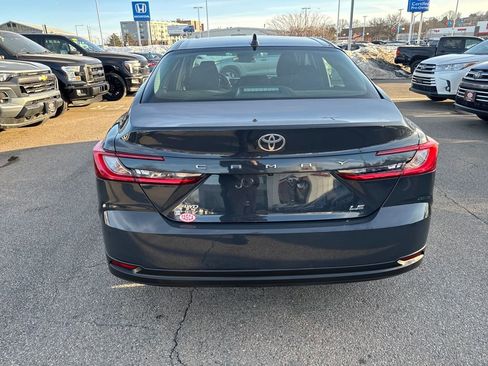 Used 2025 Toyota Camry LE image 6