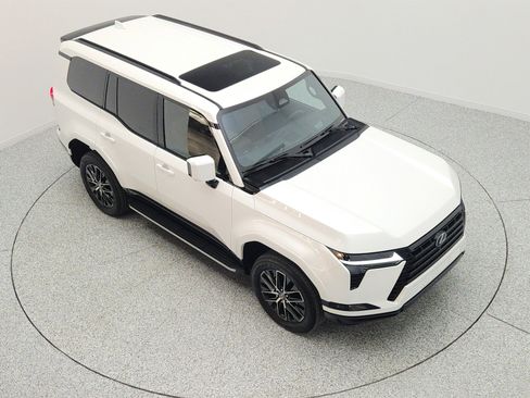 Used 2025 Lexus GX 550 w/ Accessory Package (Z1) AWD/4WD image 24