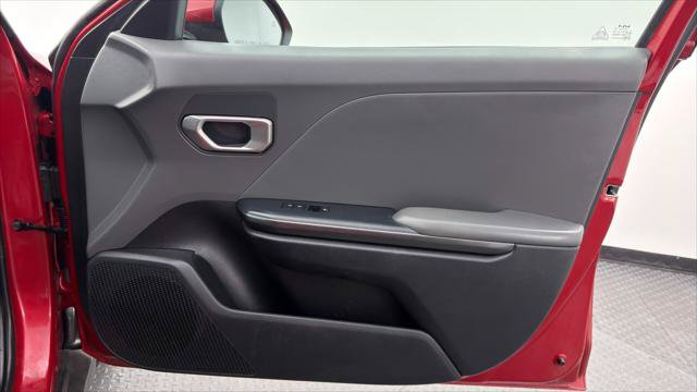Used 2025 Kia K4 FWD image 16