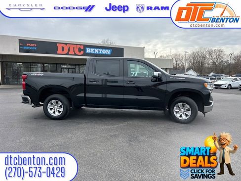 Used 2025 Chevrolet Silverado 1500 LT AWD/4WD image 3