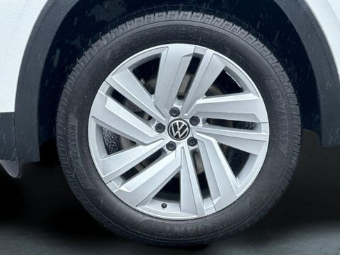 Used 2021 Volkswagen Atlas Cross Sport SE w/ Panoramic Sunroof Package FWD image 25