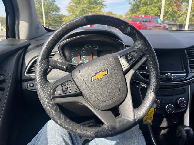 Used 2020 Chevrolet Trax LS w/ Tint and Cruise Package FWD image 16