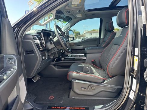 Used 2025 Ford F250 Lariat w/ Lariat Ultimate Package AWD/4WD image 27